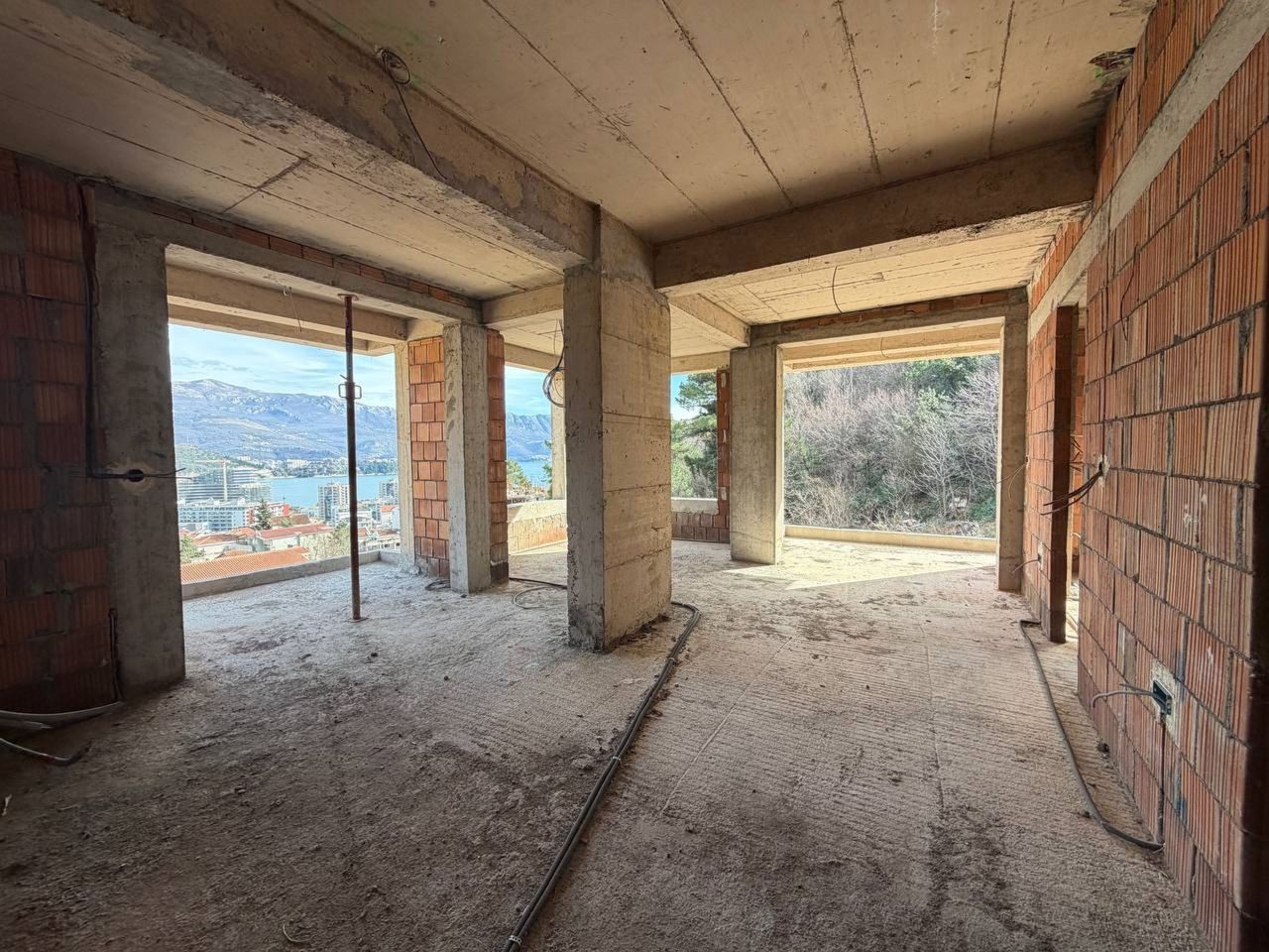 Квартира в Будве, Черногория, 41.92 м² - фото 9