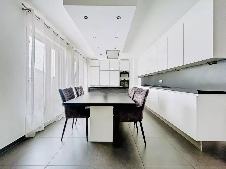 Квартира в Люксембурге, Люксембург, 119 м² - фото 1