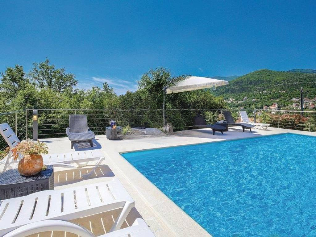 Дом в Опатии, Хорватия, 460 м² - фото 1