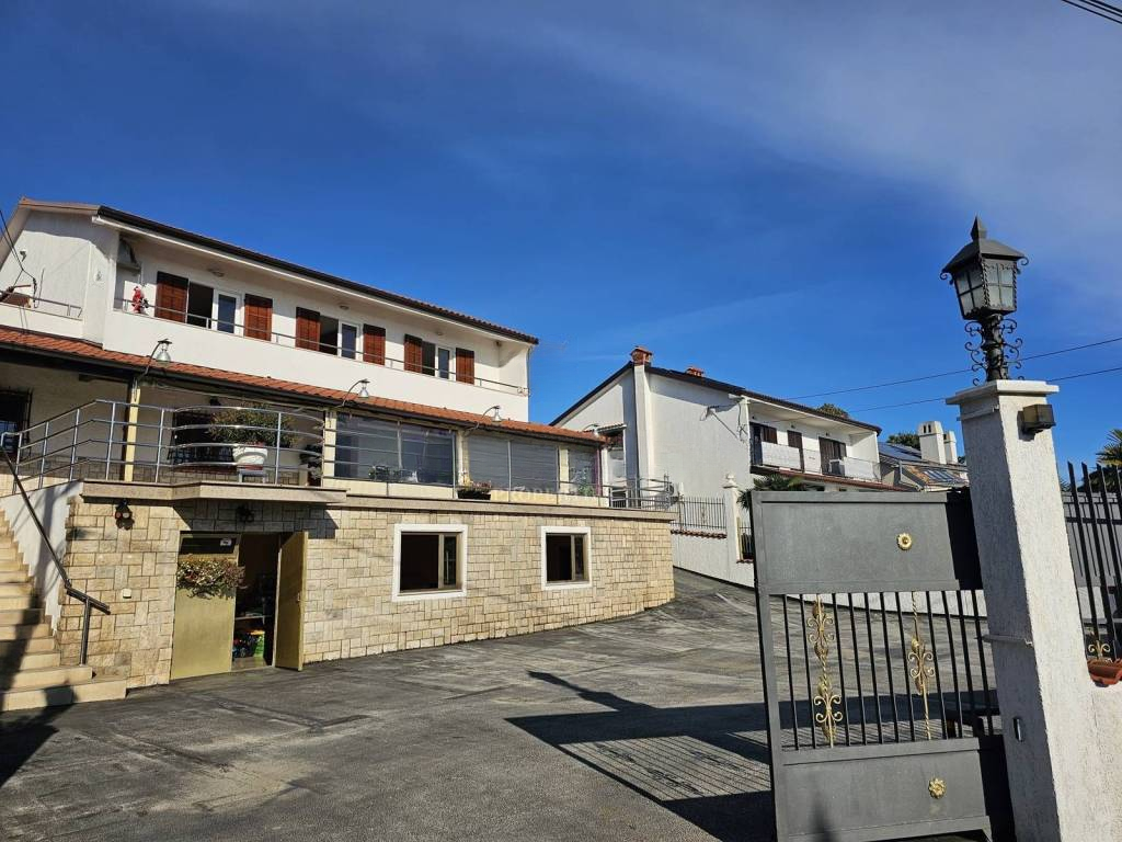 Дом в Опатии, Хорватия, 542 м² - фото 1