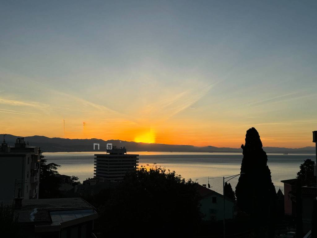 Квартира в Опатии, Хорватия, 98 м² - фото 1