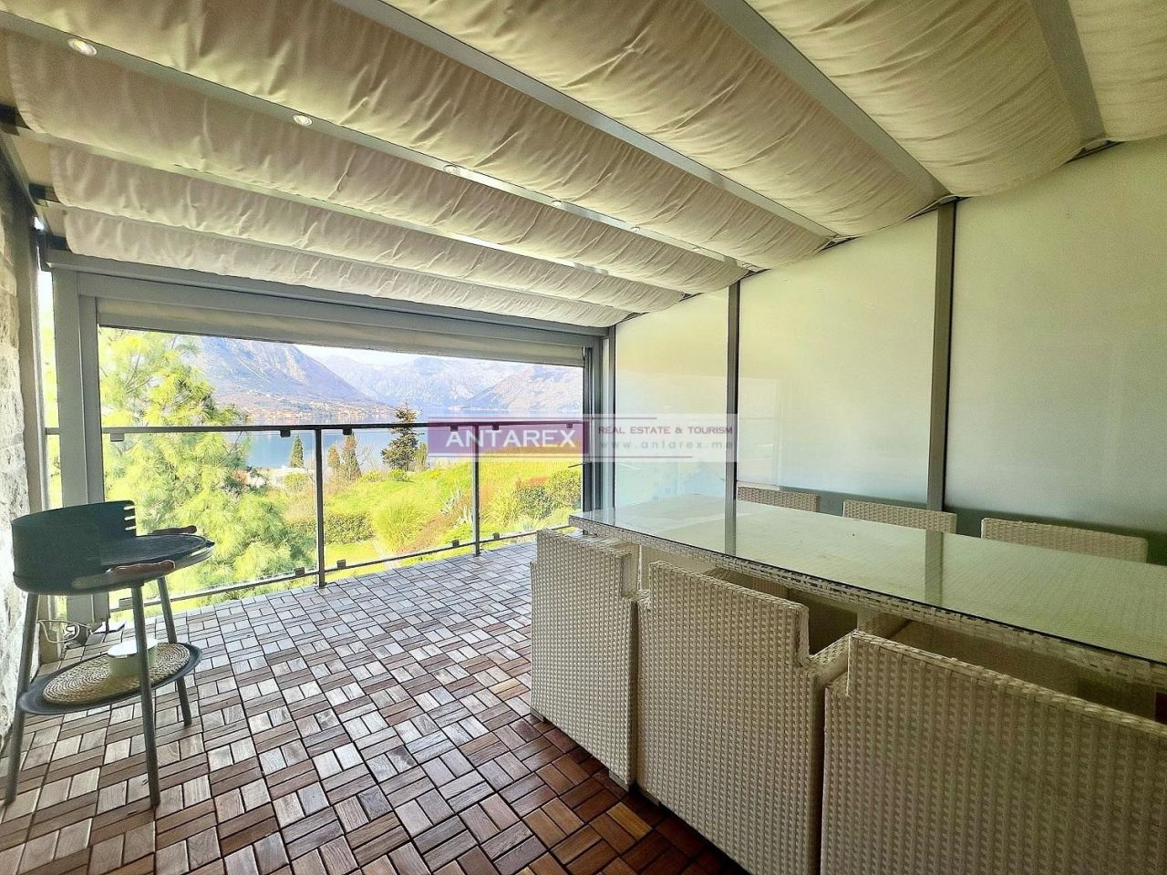 Апартаменты в Доброте, Черногория, 102 м² - фото 10