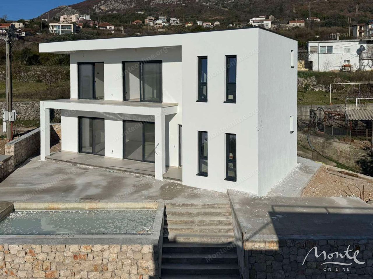 Вилла в Добра Воде, Черногория, 140 м² - фото 1