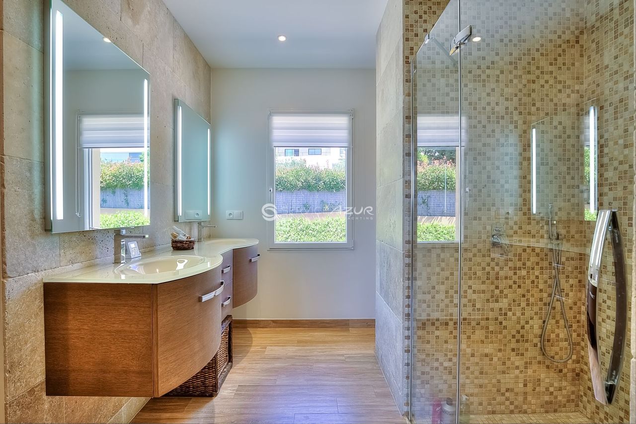 Вилла в Биоте, Франция, 260 м² - фото 19