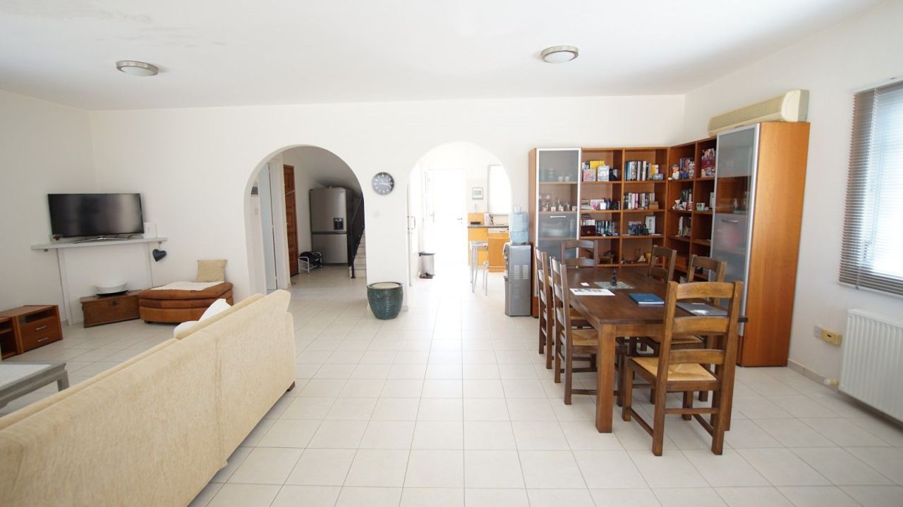 Вилла в Пафосе, Кипр, 170 м² - фото 2