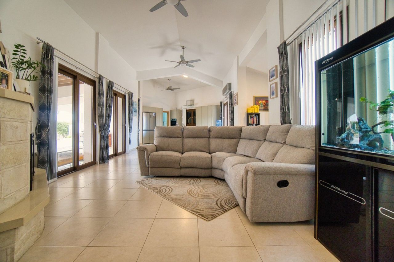 Бунгало в Пафосе, Кипр, 246 м² - фото 5