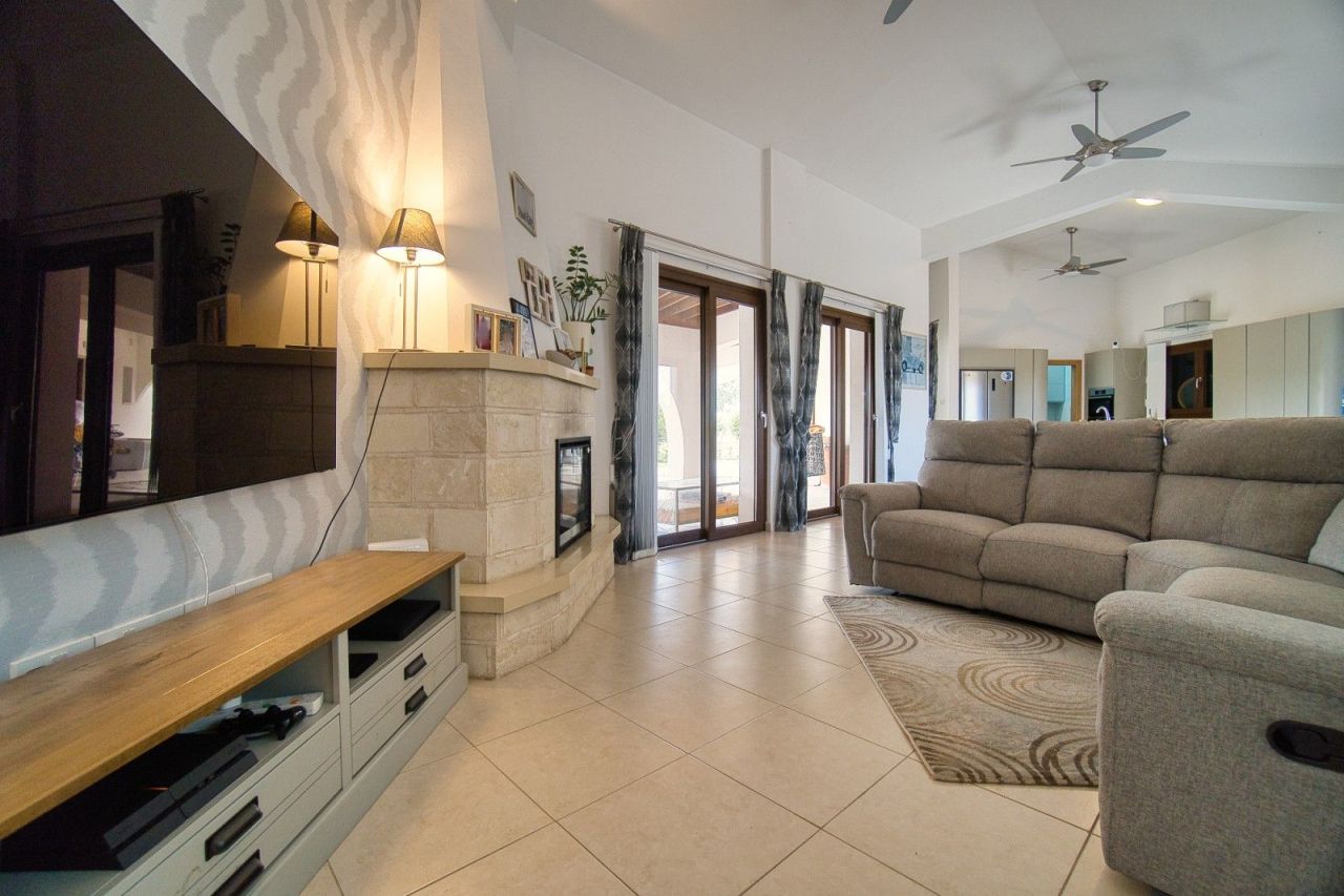 Бунгало в Пафосе, Кипр, 246 м² - фото 6