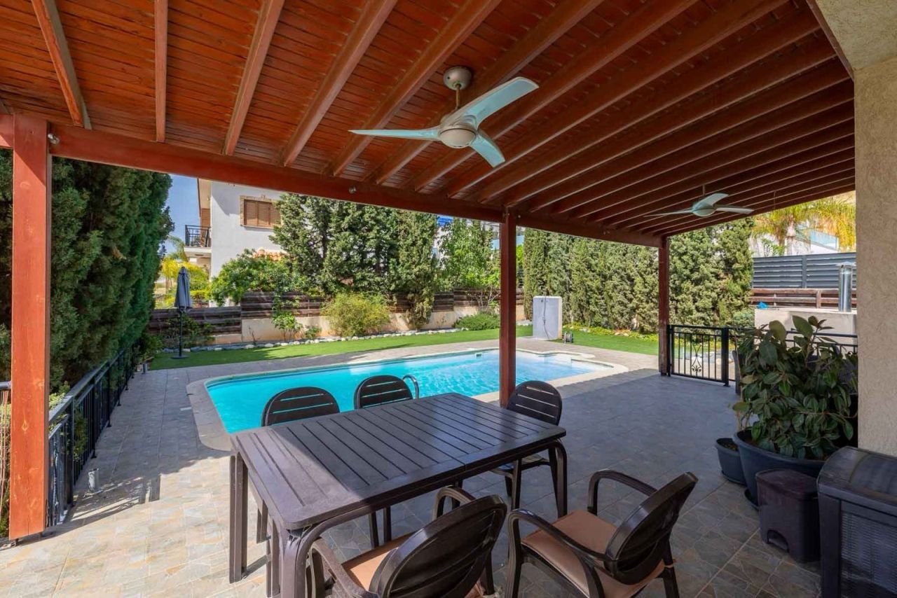 Вилла в Лимасоле, Кипр, 310 м² - фото 15