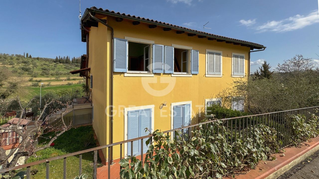 Апартаменты в Четоне, Италия, 117.3 м² - фото 1