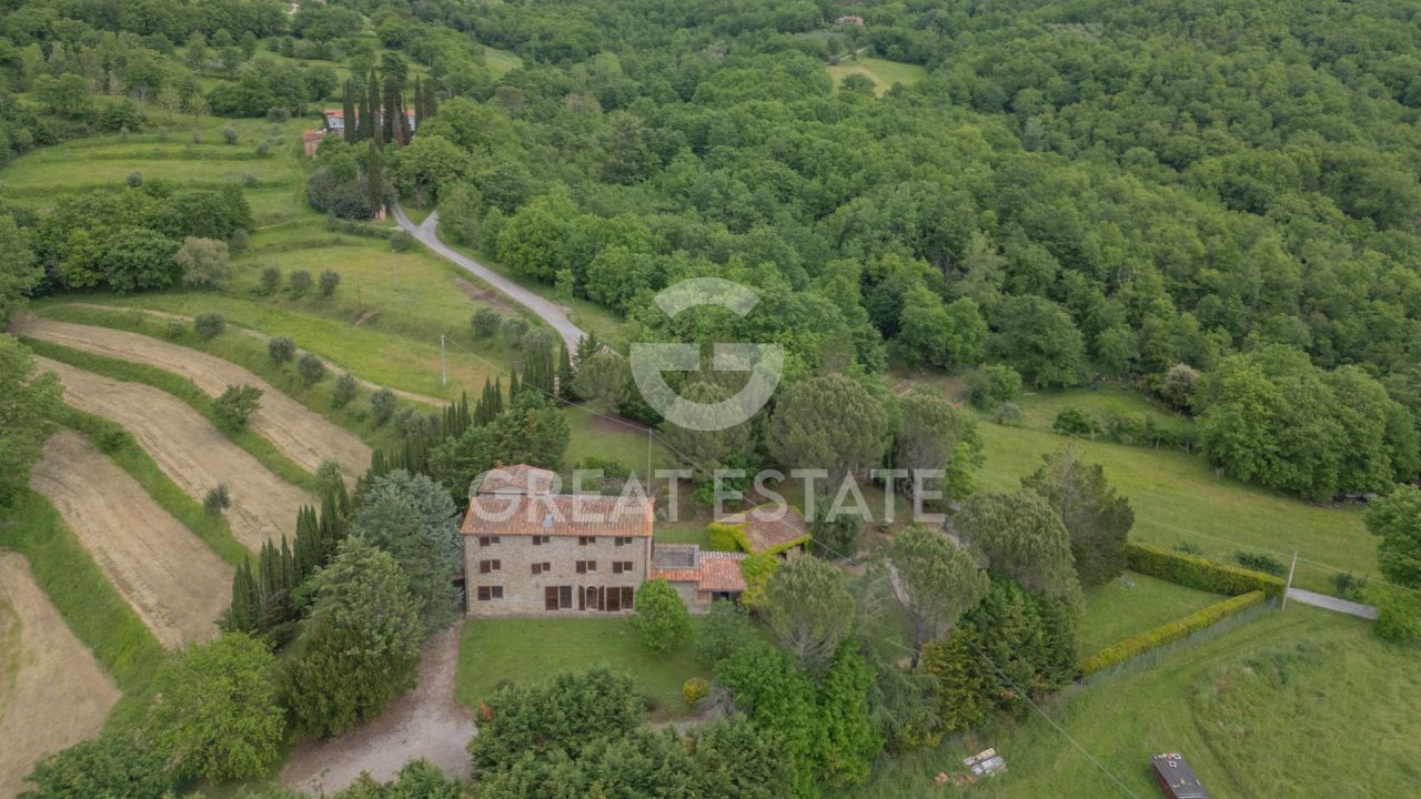 Дом в Кортоне, Италия, 442.3 м² - фото 3