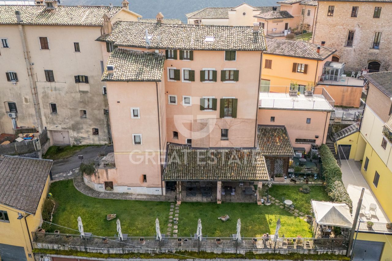 Таунхаус в Сполето, Италия, 670 м² - фото 6