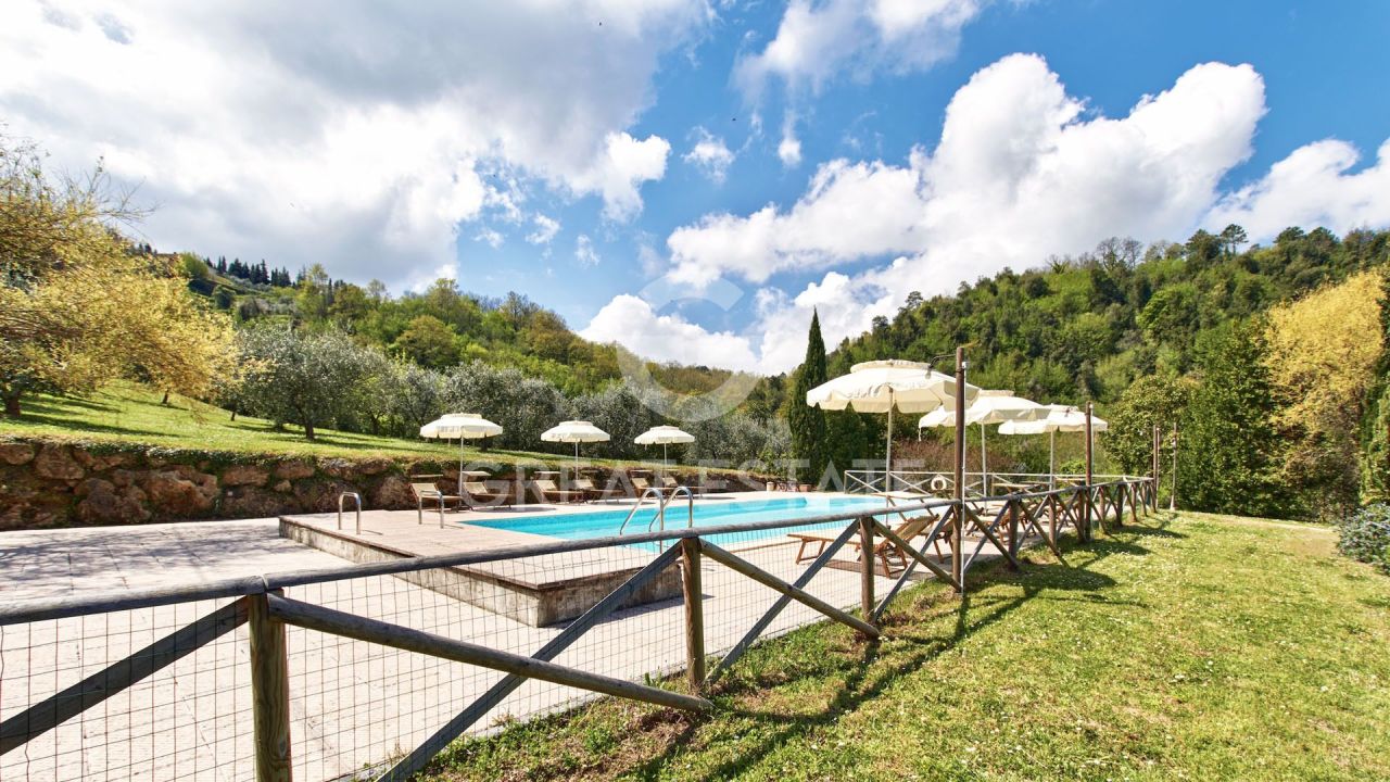 Дом в Кьянни, Италия, 414.8 м² - фото 9