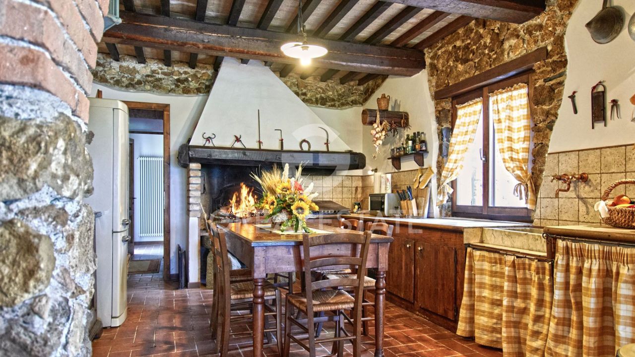 Дом в Кьянни, Италия, 414.8 м² - фото 11