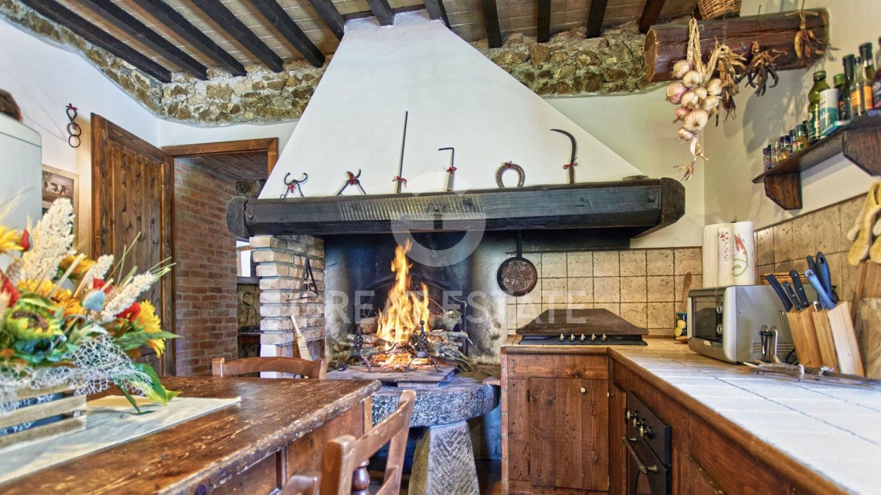 Дом в Кьянни, Италия, 414.8 м² - фото 12