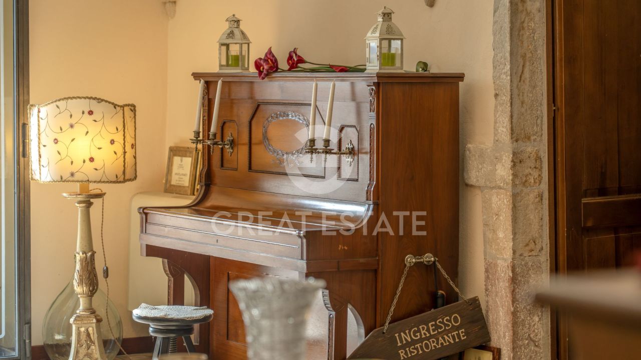 Таунхаус в Сполето, Италия, 670 м² - фото 16