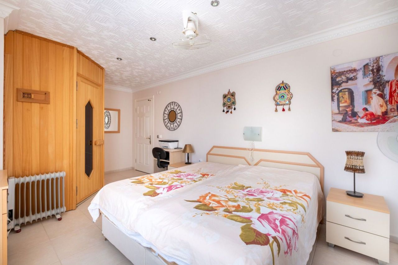 Вилла в Алании, Турция, 410 м² - фото 16