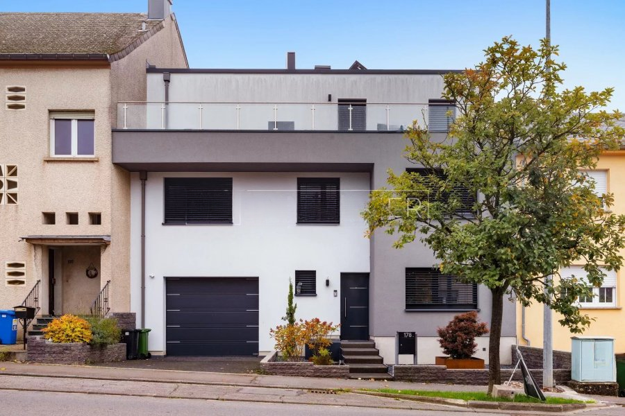 Квартира в Люксембурге, Люксембург, 240 м² - фото 1