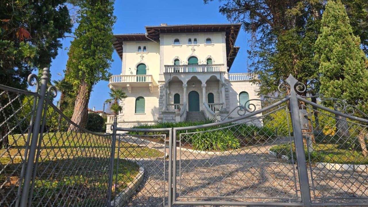 Вилла в Ловране, Хорватия, 600 м² - фото 8