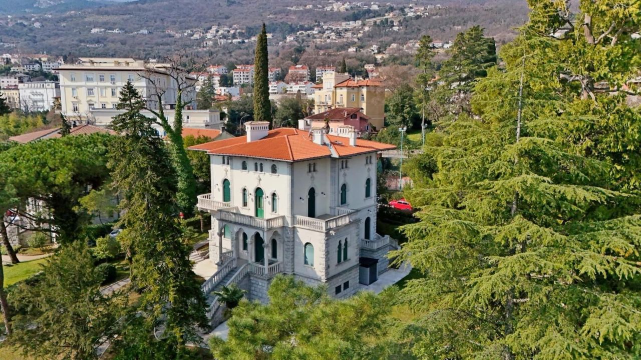 Вилла в Ловране, Хорватия, 600 м² - фото 10