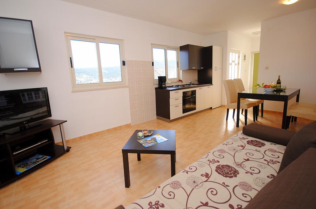 Отель, гостиница Vinisce, Хорватия, 325 м² - фото 11