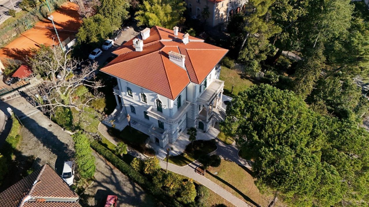 Вилла в Ловране, Хорватия, 600 м² - фото 11