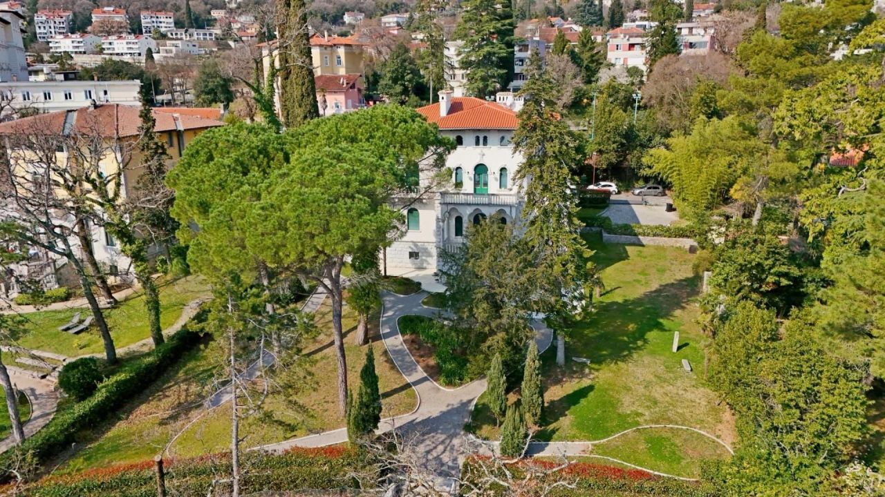 Вилла в Ловране, Хорватия, 600 м² - фото 15