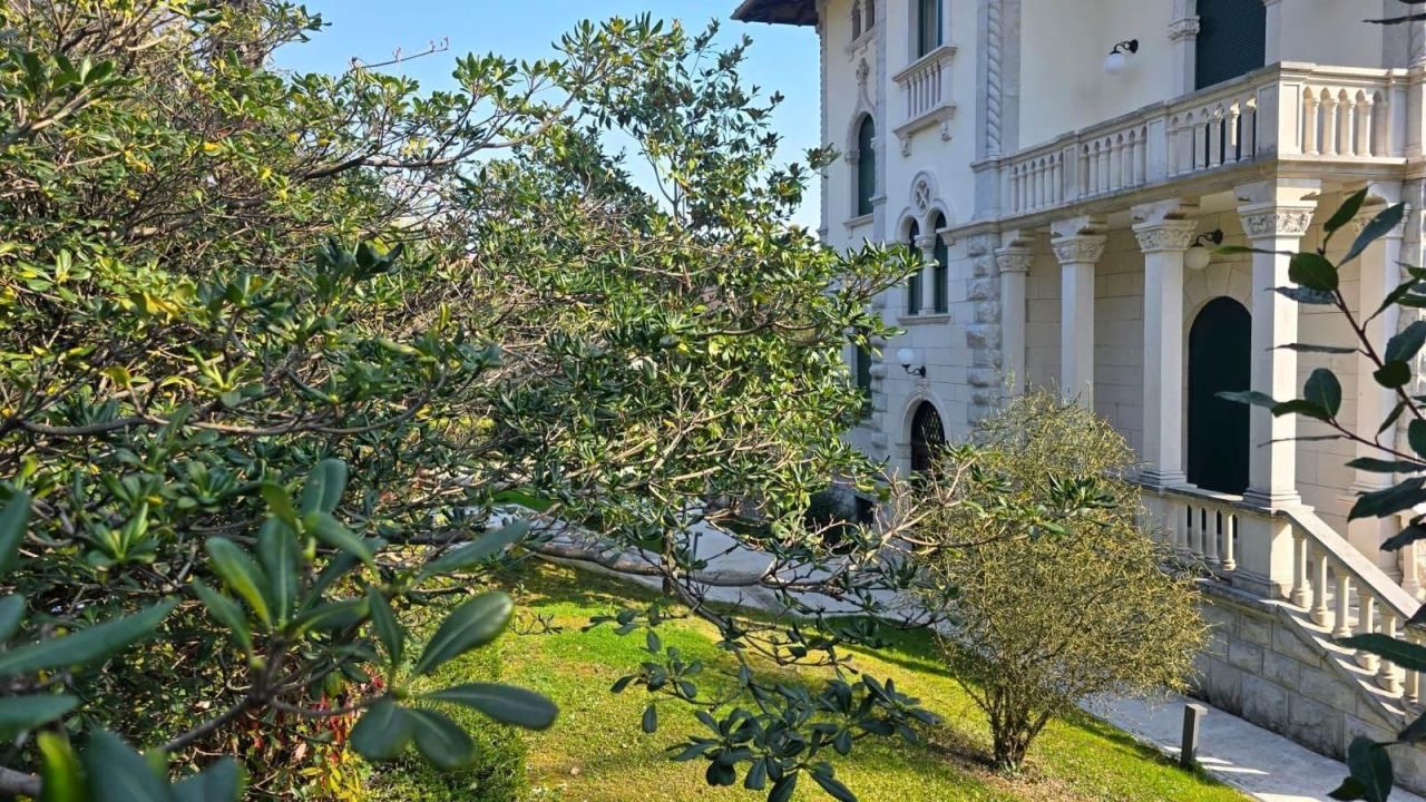 Вилла в Ловране, Хорватия, 600 м² - фото 17