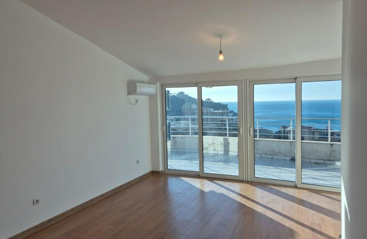 Квартира в Петроваце, Черногория, 169 м² - фото 3