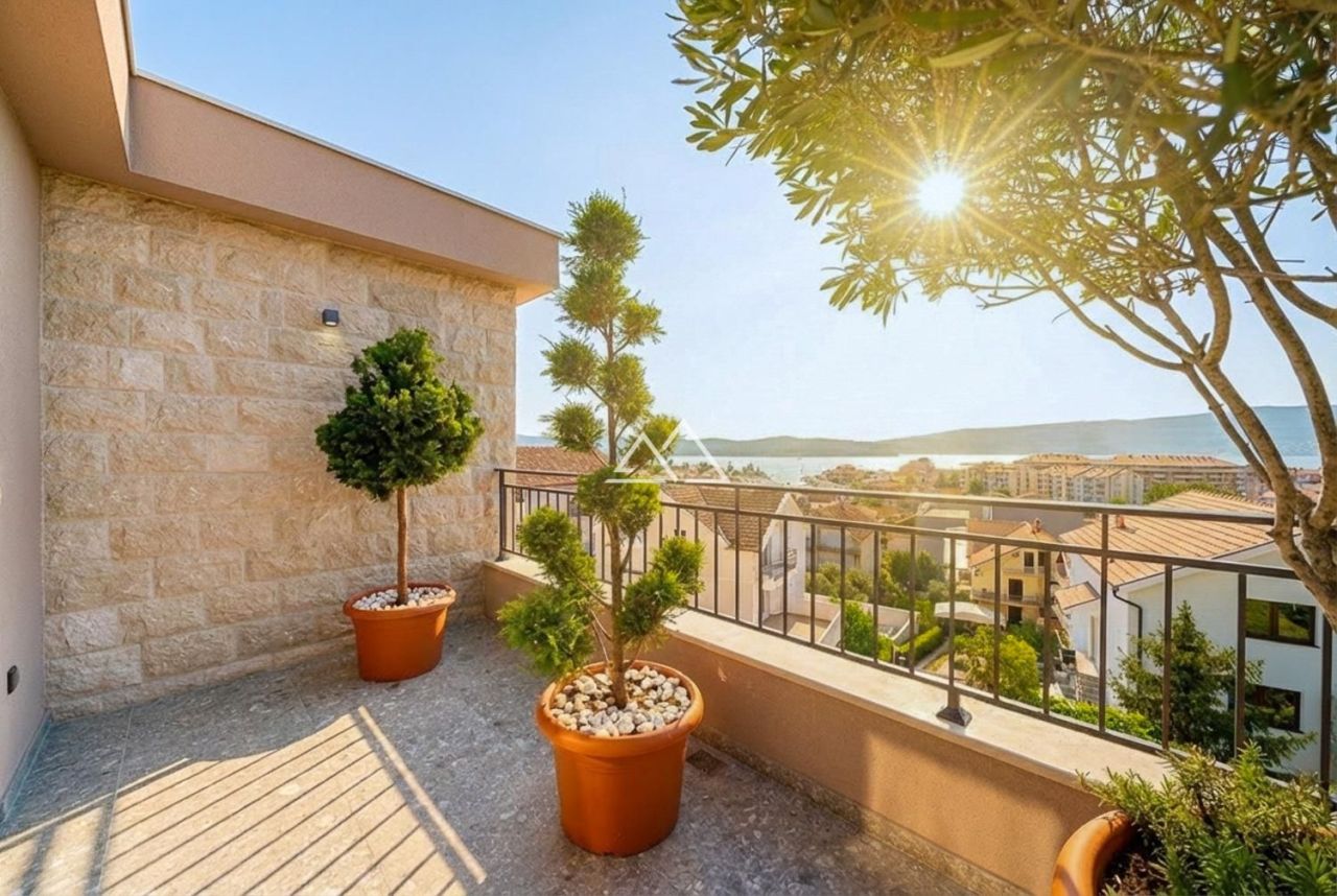 Апартаменты в Тивате, Черногория, 78 м² - фото 1