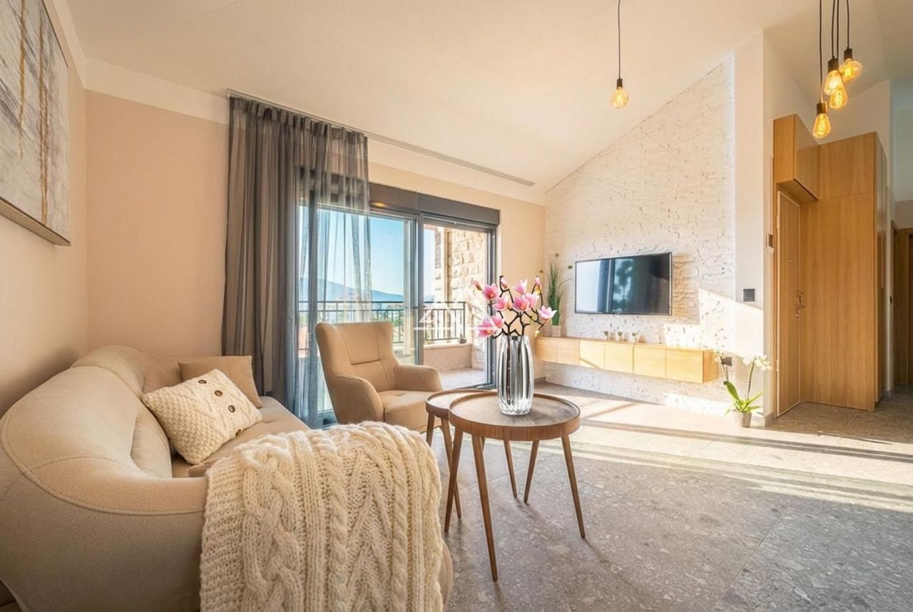 Апартаменты в Тивате, Черногория, 78 м² - фото 4