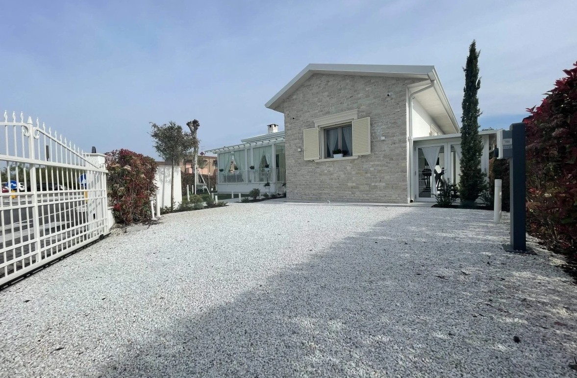 Коттедж в Марина ди Пьетрасанта, Италия, 187 м² - фото 3