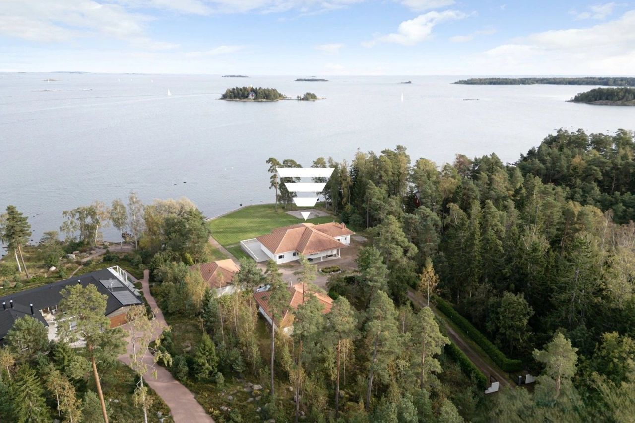 Дом в Эспоо, Финляндия, 245 м² - фото 1