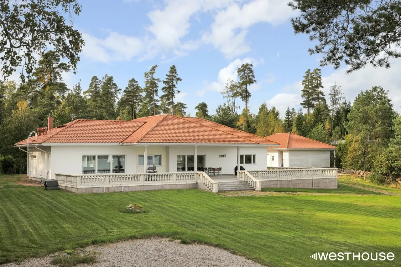 Дом в Эспоо, Финляндия, 245 м² - фото 2