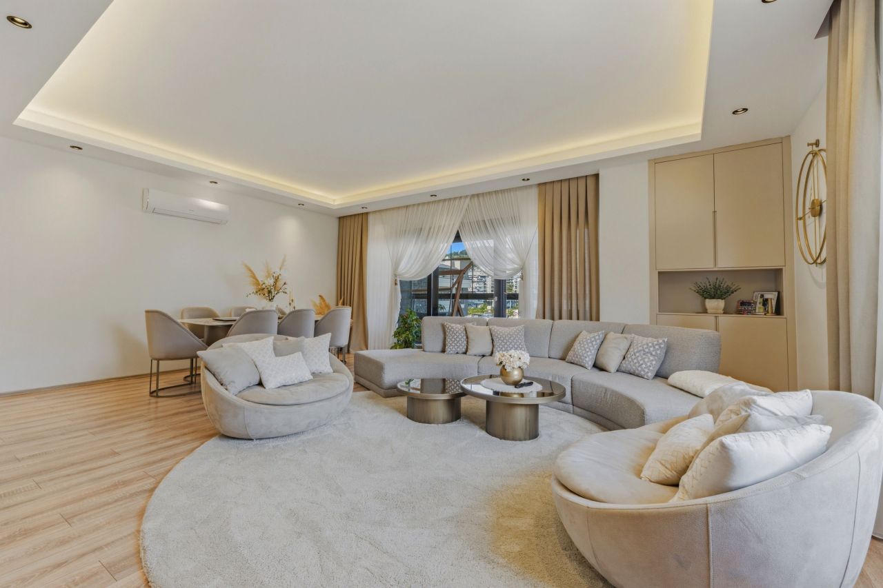 Пентхаус в Алании, Турция, 320 м² - фото 1