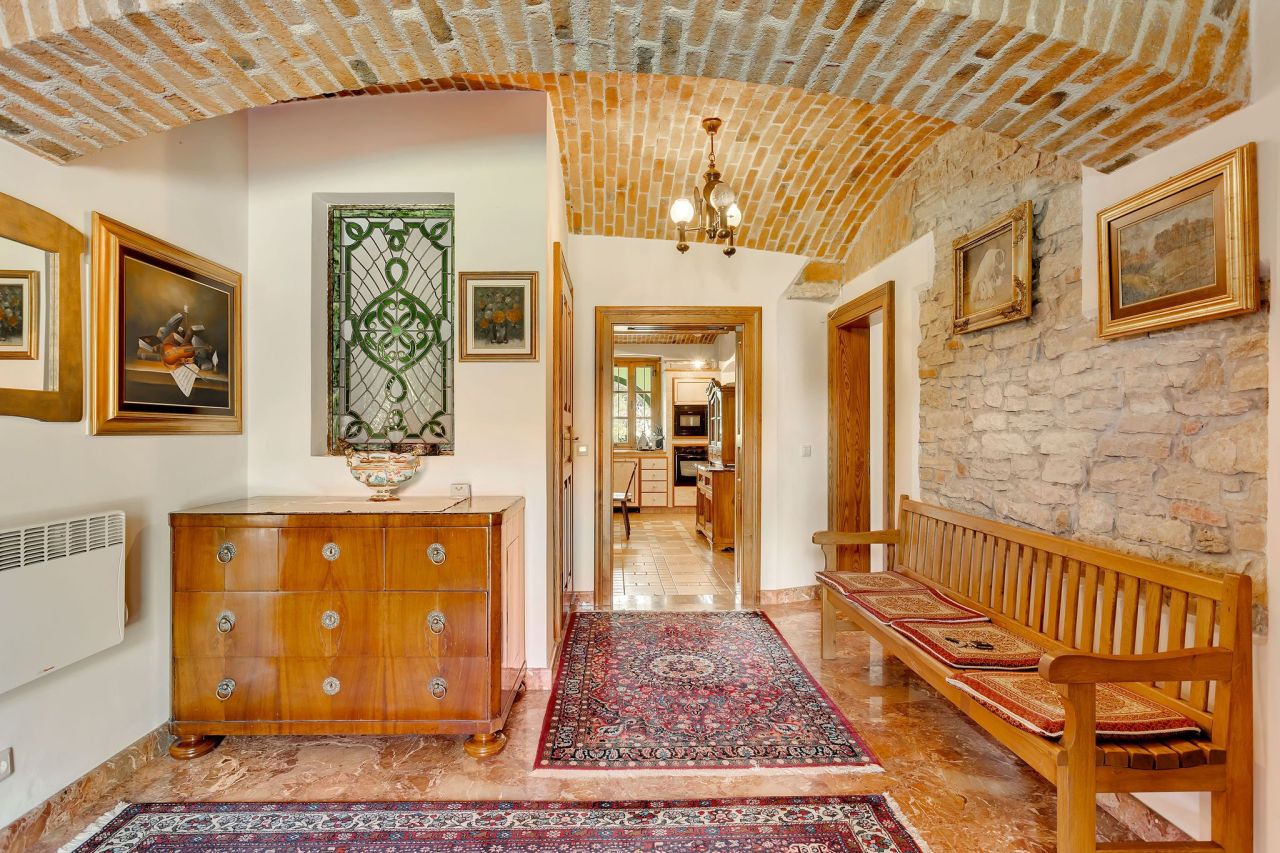 Вилла в Шентюре, Словения, 580 м² - фото 2