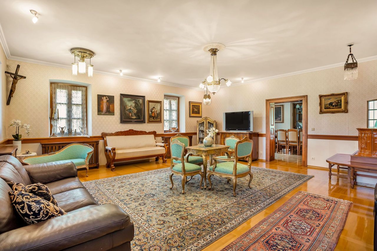 Вилла в Шентюре, Словения, 580 м² - фото 3