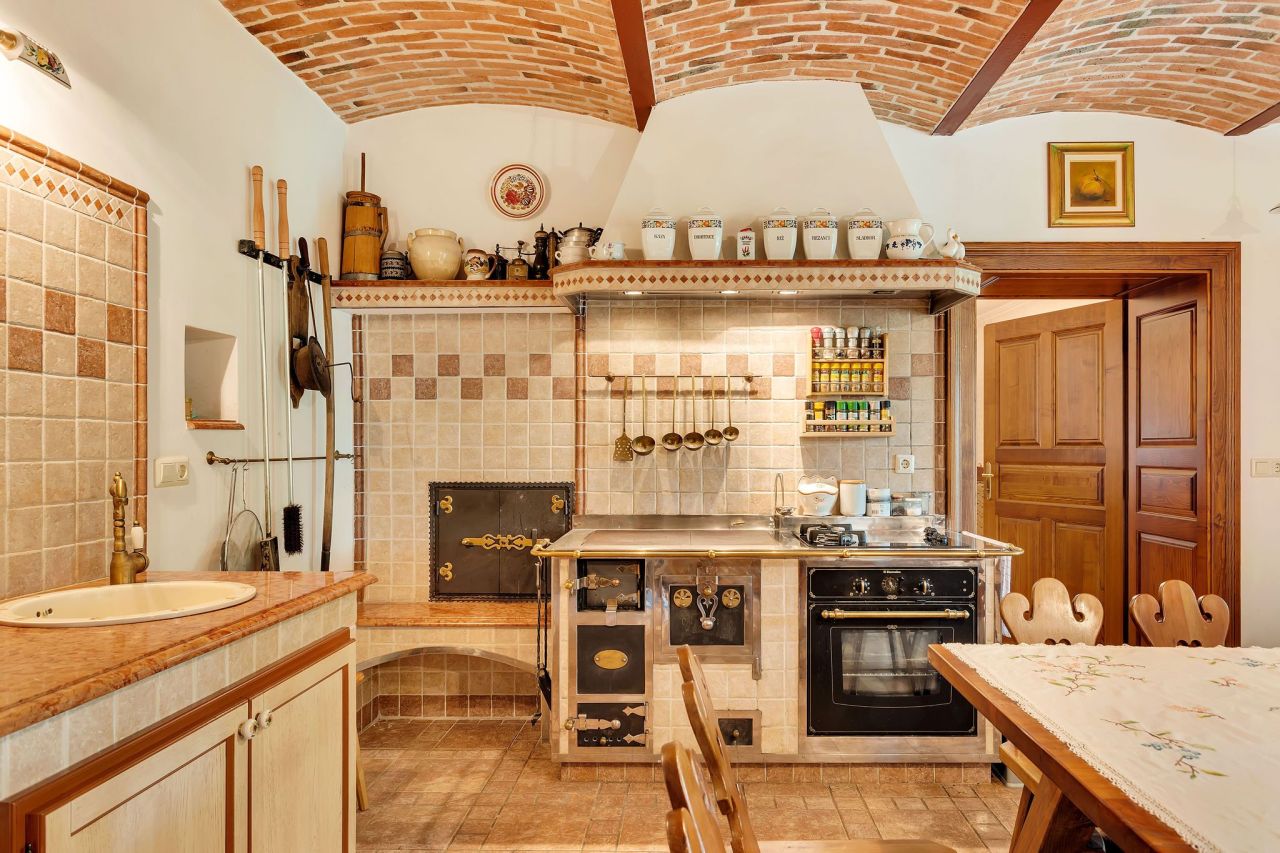 Вилла в Шентюре, Словения, 580 м² - фото 7