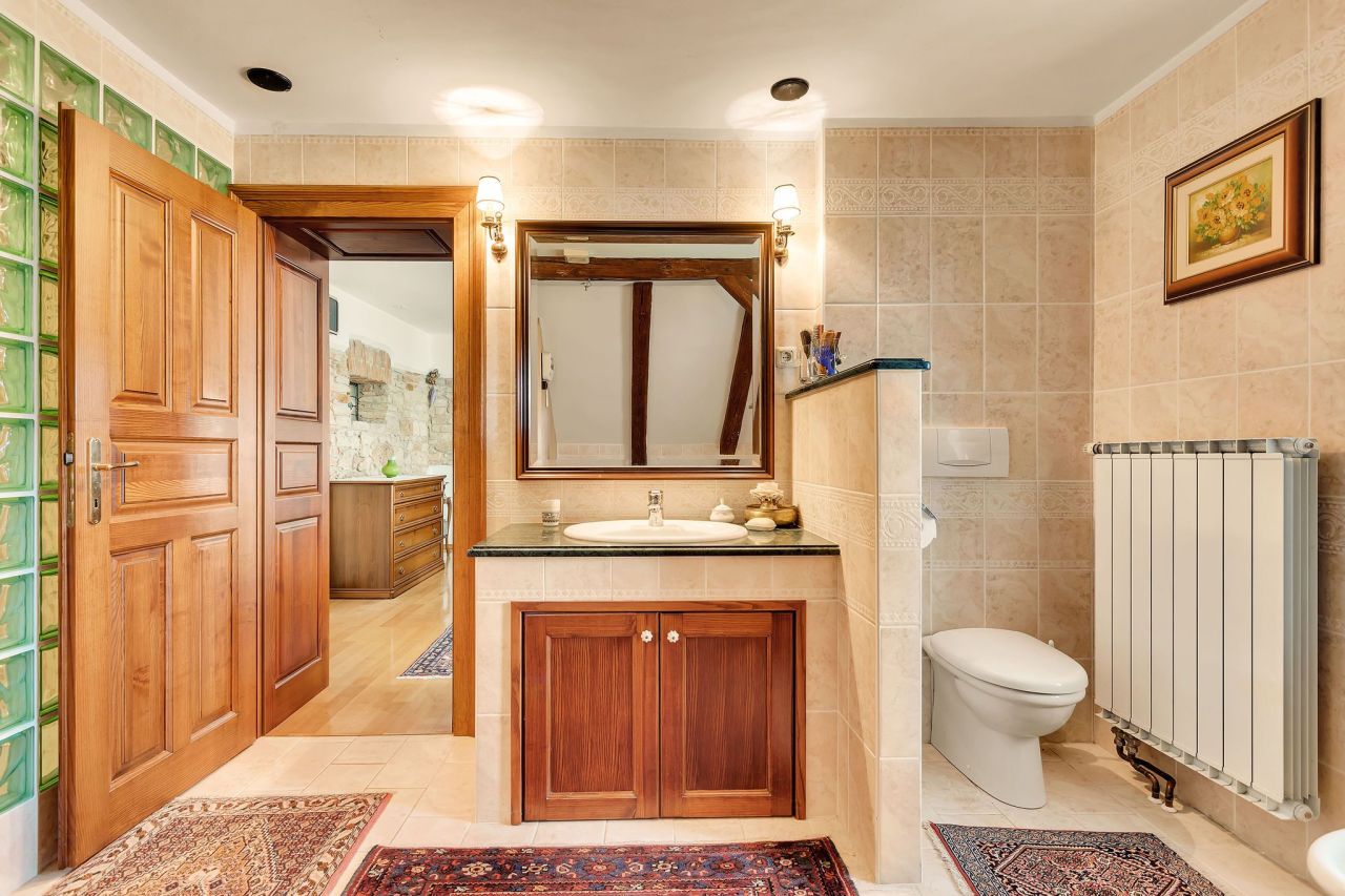 Вилла в Шентюре, Словения, 580 м² - фото 12