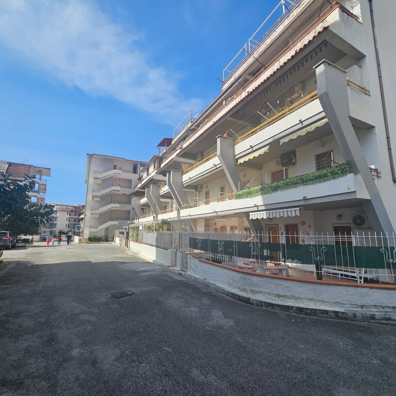 Квартира в Скалее, Италия, 60 м² - фото 1