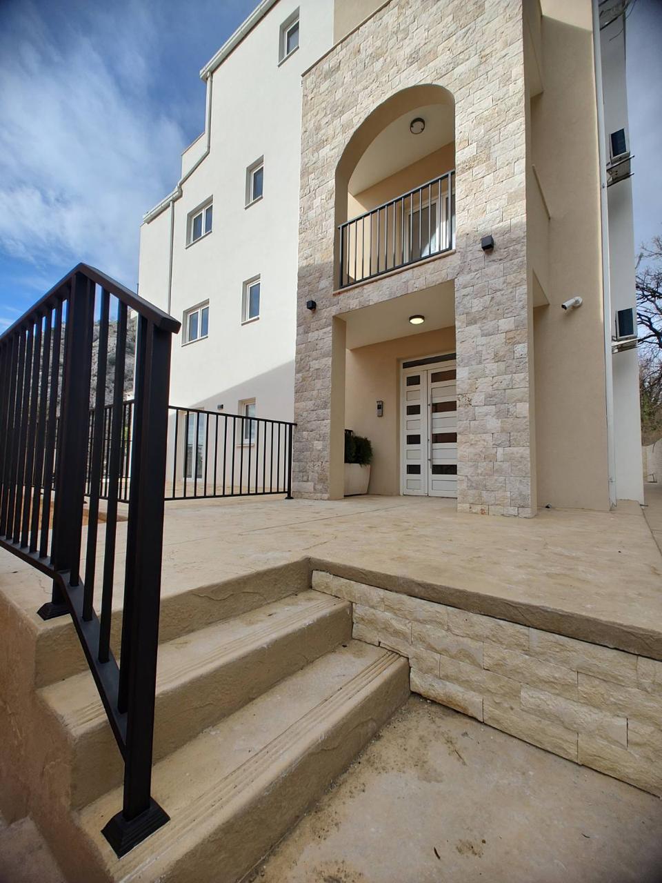 Квартира в Сутоморе, Черногория, 98.43 м² - фото 18