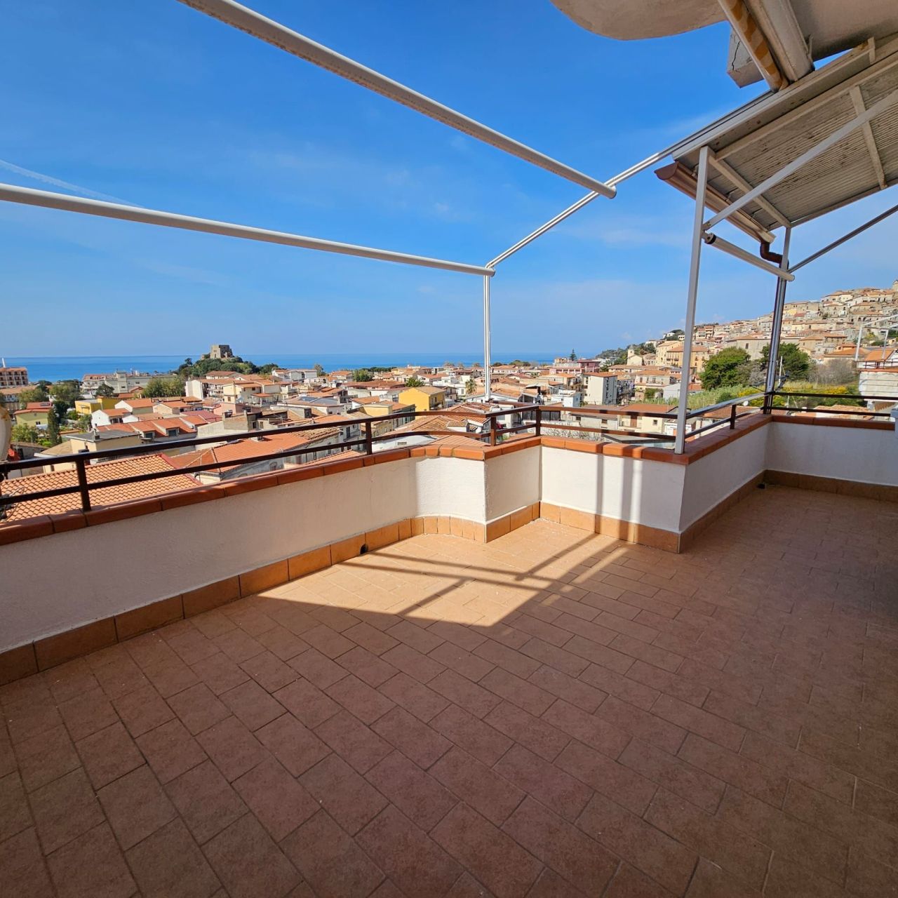 Квартира в Скалее, Италия, 75 м² - фото 10