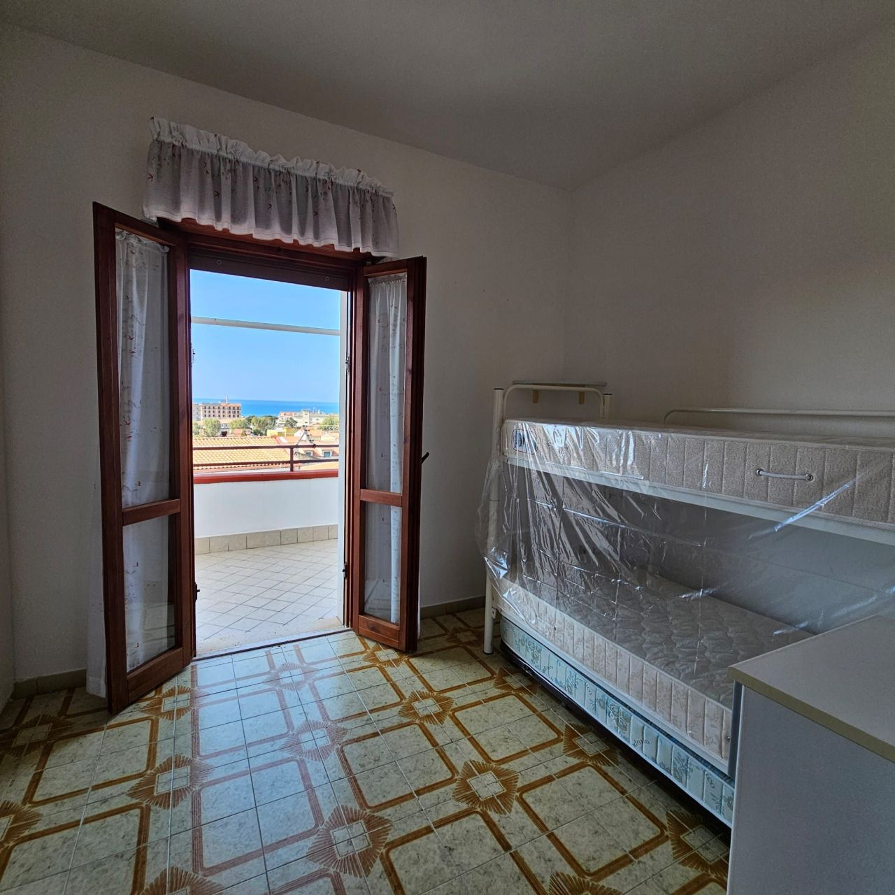 Квартира в Скалее, Италия, 75 м² - фото 9