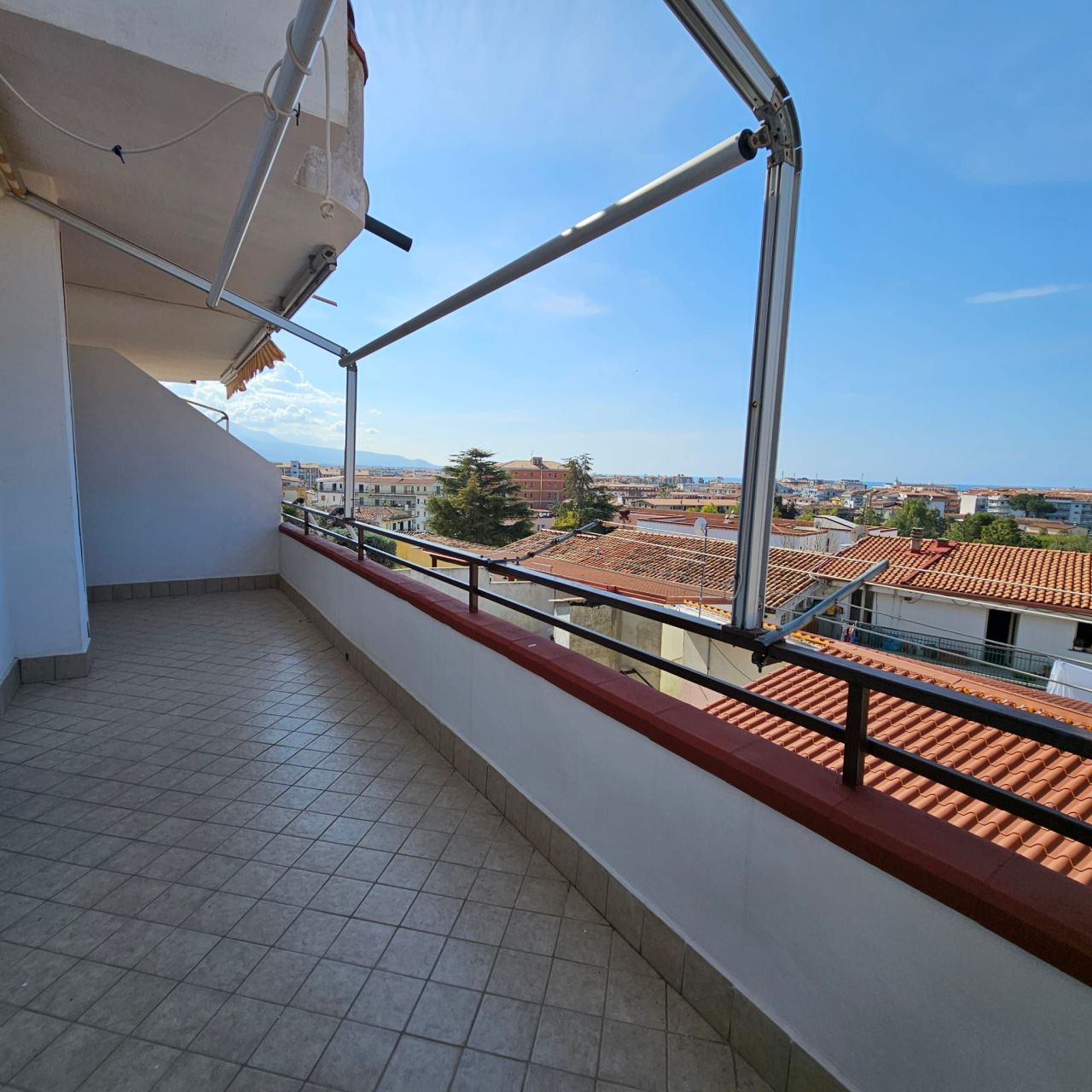 Квартира в Скалее, Италия, 75 м² - фото 13