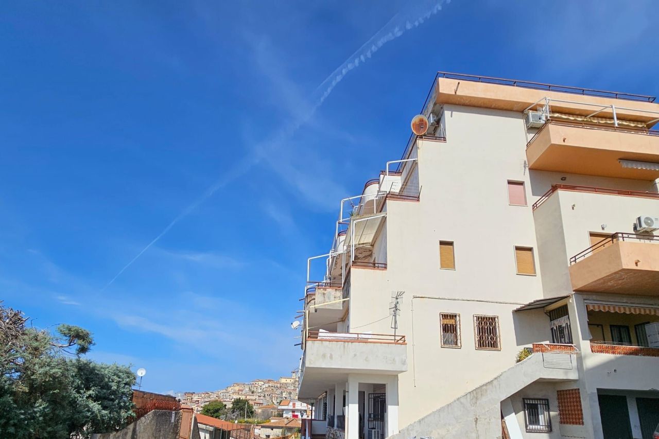 Квартира в Скалее, Италия, 75 м² - фото 12