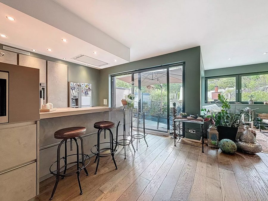 Квартира в Люксембурге, Люксембург, 91 м² - фото 1