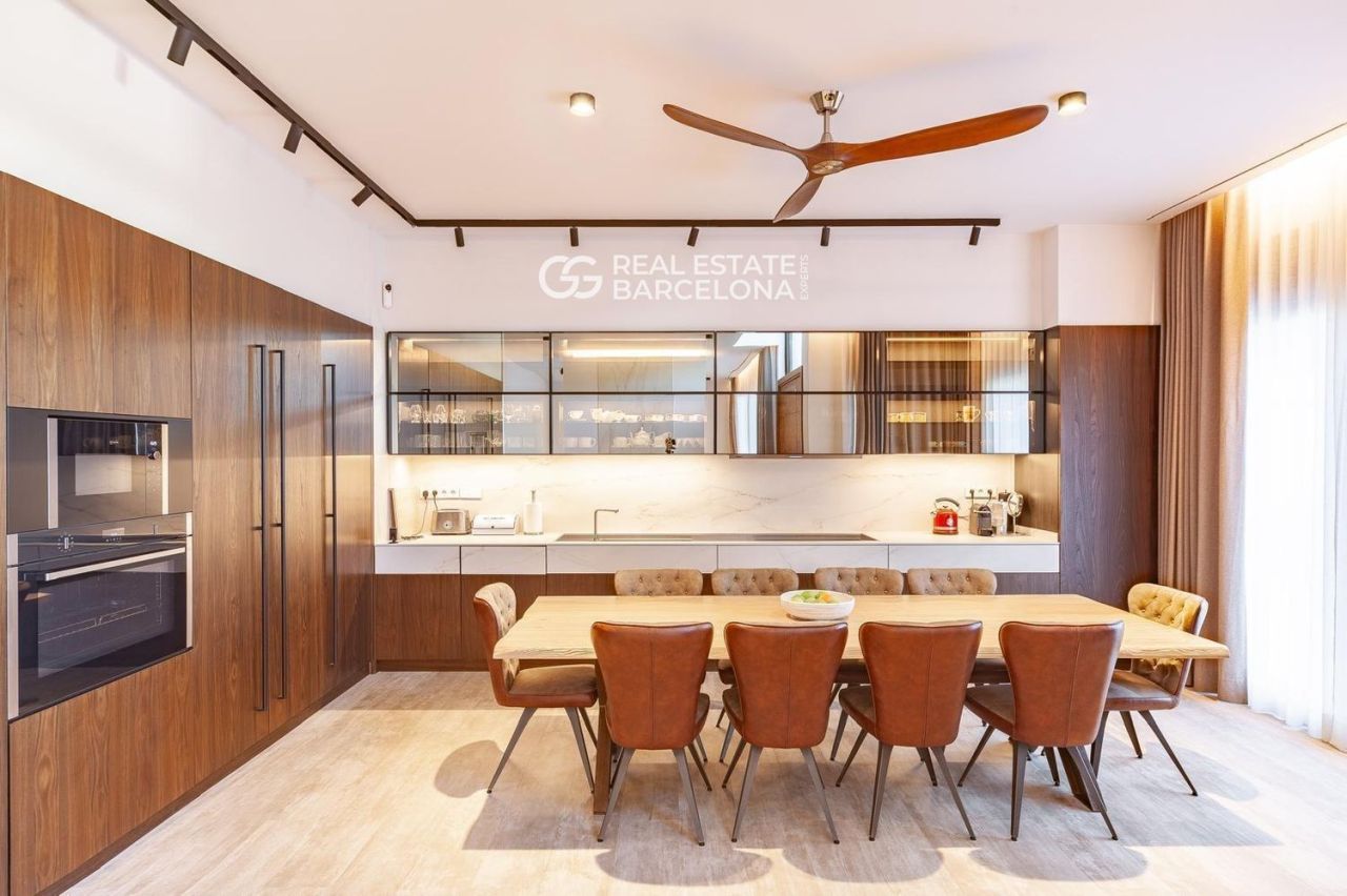 Дом Barcelona, Castelldefels, Испания, 572 м² - фото 1