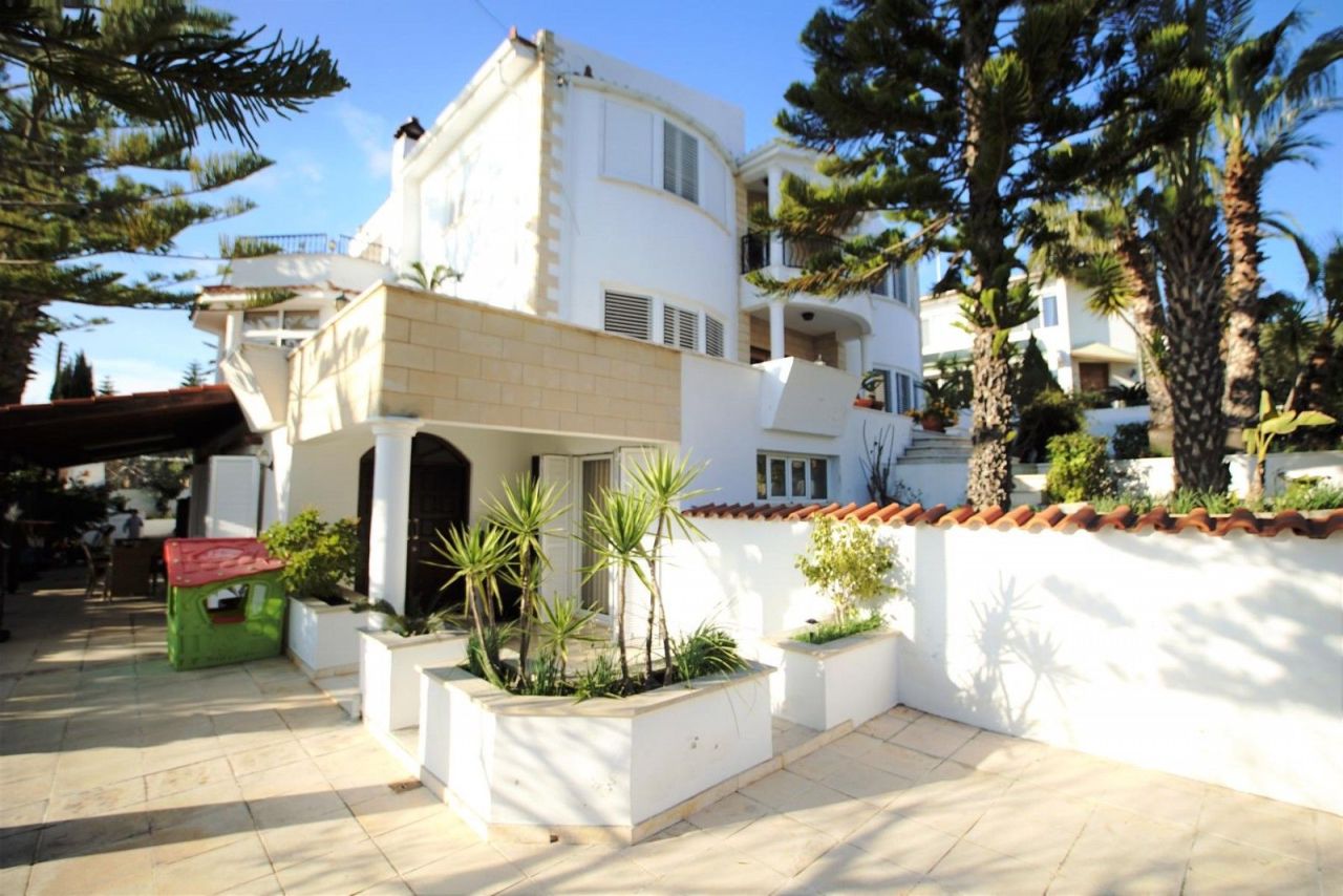 Вилла в Пафосе, Кипр, 450 м² - фото 2