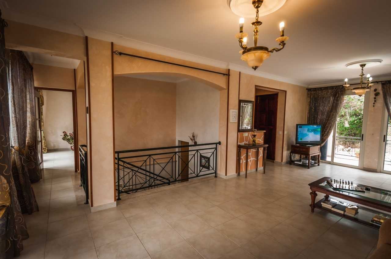 Вилла в Пафосе, Кипр, 300 м² - фото 11