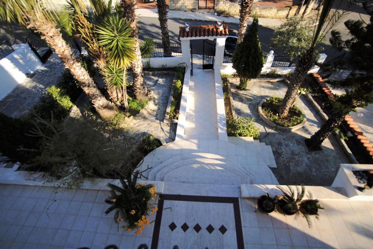 Вилла в Пафосе, Кипр, 450 м² - фото 12