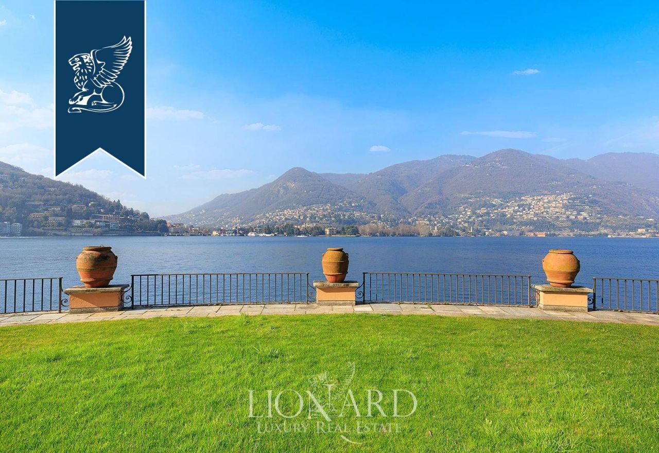 Вилла в Комо, Италия, 980 м² - фото 2